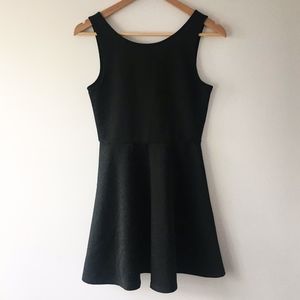 H + M // Gorgeous Classic Little Black Dress